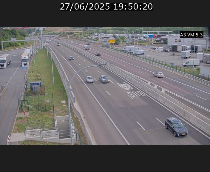 <h2>Traffic live webcam Luxembourg Aire de Berchem - A3 - BK 5 - direction France</h2>
