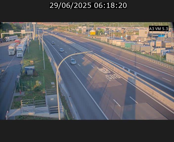 <h2>Traffic live webcam Luxembourg Aire de Berchem - A3 - BK 5 - direction France</h2>