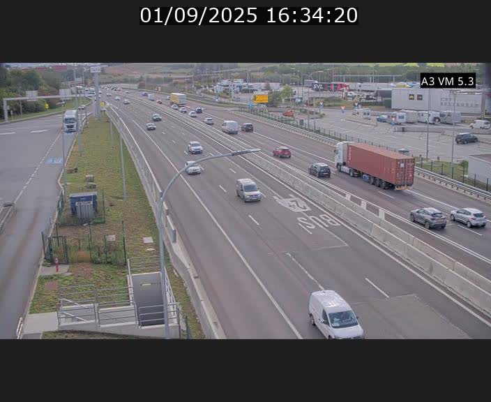 <h2>Traffic live webcam Luxembourg Aire de Berchem - A3 - BK 5 - direction France</h2>