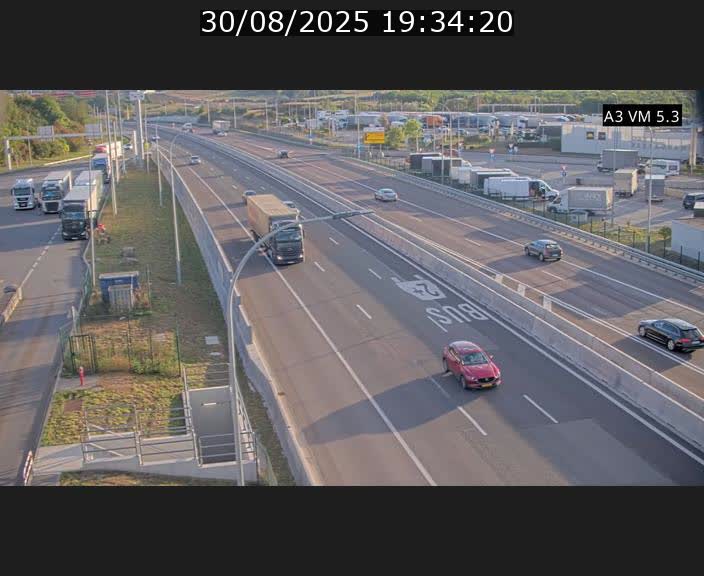 <h2>Traffic live webcam Luxembourg Aire de Berchem - A3 - BK 5 - direction France</h2>