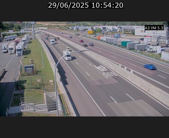 <h2>Traffic live webcam Luxembourg Aire de Berchem - A3 - BK 5 - direction France</h2>
