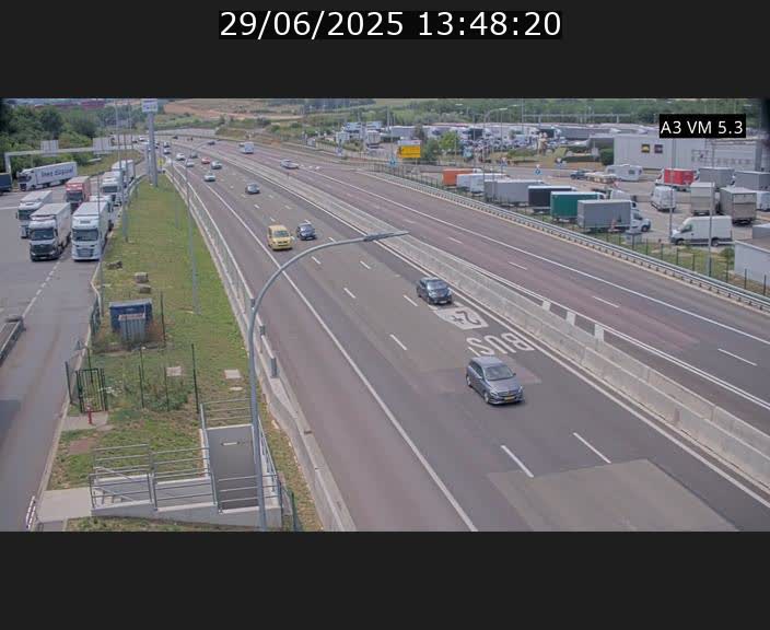 <h2>Traffic live webcam Luxembourg Aire de Berchem - A3 - BK 5 - direction France</h2>