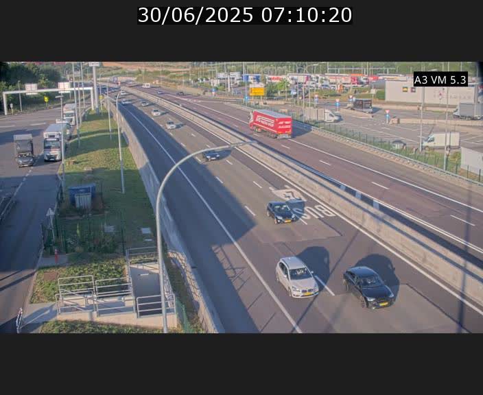 <h2>Traffic live webcam Luxembourg Aire de Berchem - A3 - BK 5 - direction France</h2>