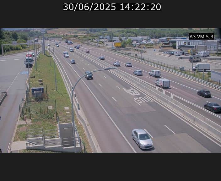 <h2>Traffic live webcam Luxembourg Aire de Berchem - A3 - BK 5 - direction France</h2>