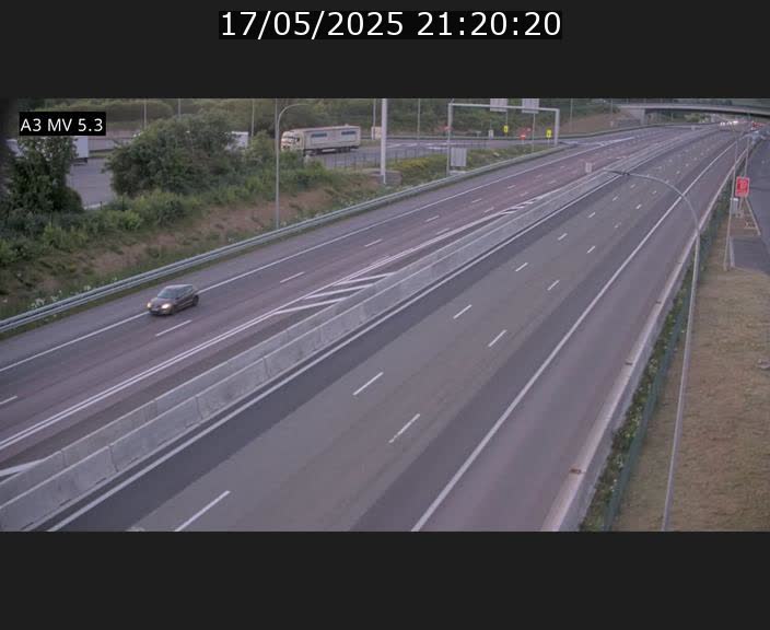 Webcam à l'Aire de Berchem au Luxembourg sur l'A3. Vue orientée vers la France