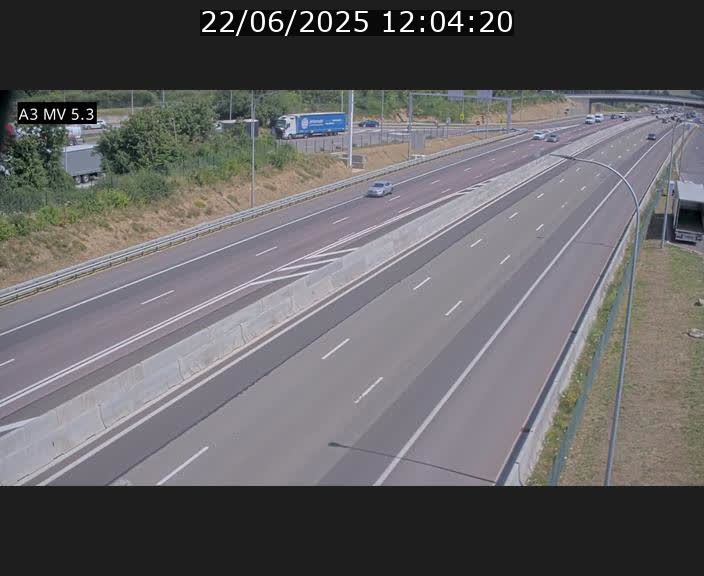 <h2>Webcam à l'Aire de Berchem au Luxembourg sur l'A3. Vue orientée vers la France</h2>