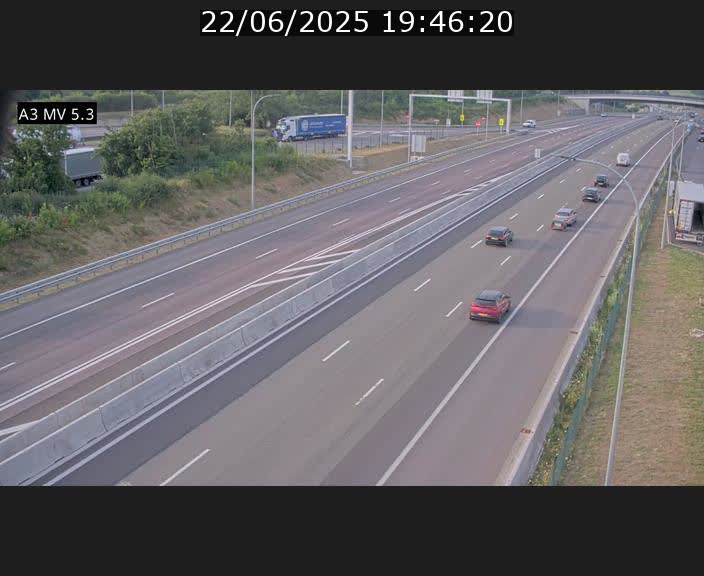 <h2>Webcam à l'Aire de Berchem au Luxembourg sur l'A3. Vue orientée vers la France</h2>