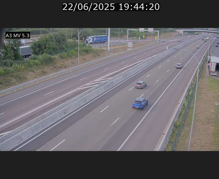 <h2>Webcam à l'Aire de Berchem au Luxembourg sur l'A3. Vue orientée vers la France</h2>