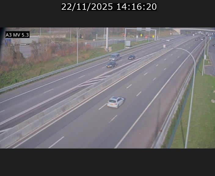 <h2>Webcam à l'Aire de Berchem au Luxembourg sur l'A3. Vue orientée vers la France</h2>