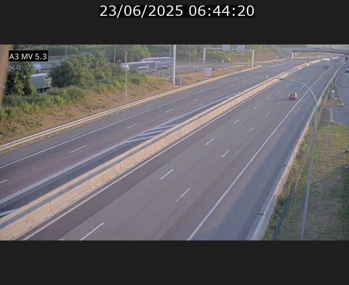 <h2>Webcam à l'Aire de Berchem au Luxembourg sur l'A3. Vue orientée vers la France</h2>
