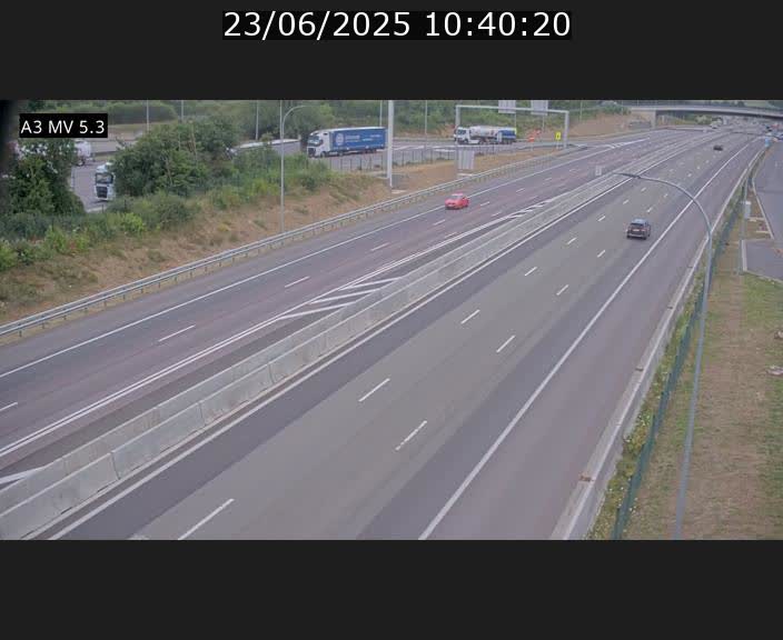 <h2>Webcam à l'Aire de Berchem au Luxembourg sur l'A3. Vue orientée vers la France</h2>