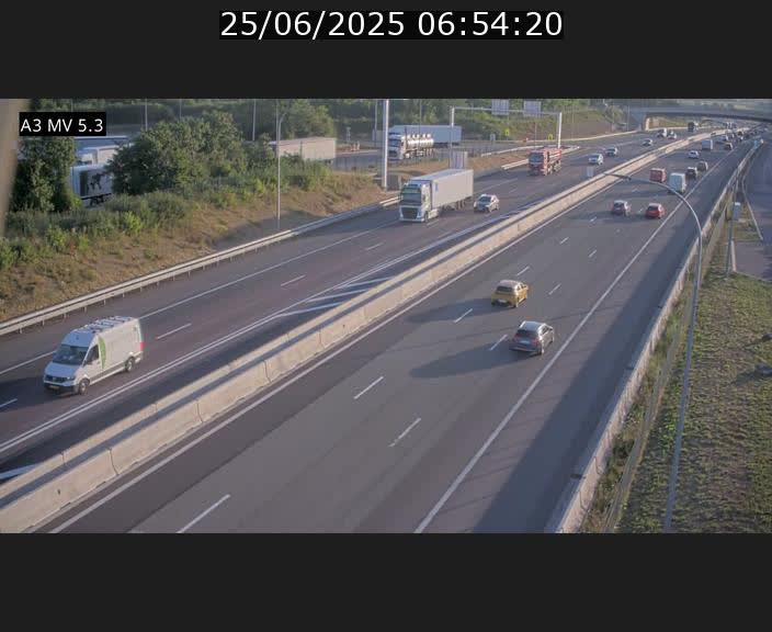 <h2>Webcam à l'Aire de Berchem au Luxembourg sur l'A3. Vue orientée vers la France</h2>