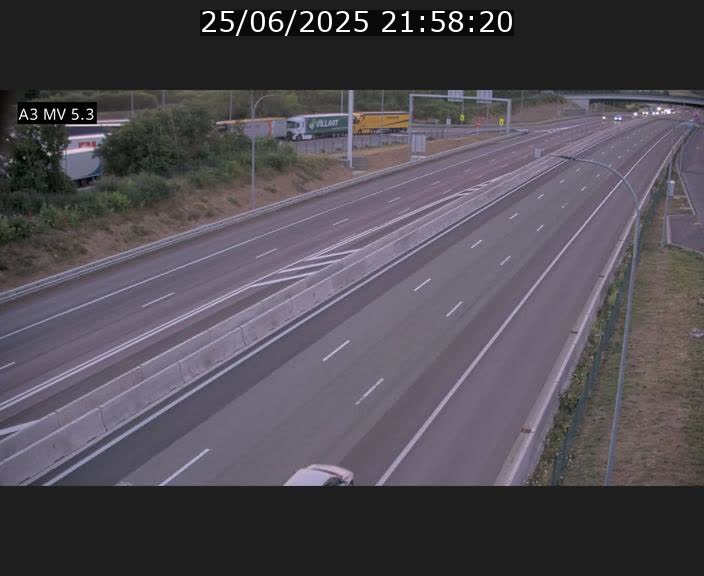 <h2>Webcam à l'Aire de Berchem au Luxembourg sur l'A3. Vue orientée vers la France</h2>