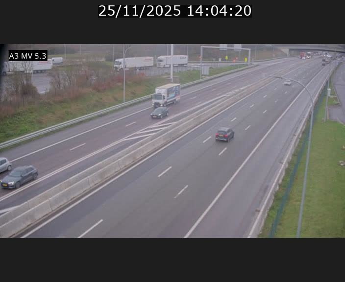 <h2>Webcam à l'Aire de Berchem au Luxembourg sur l'A3. Vue orientée vers la France</h2>