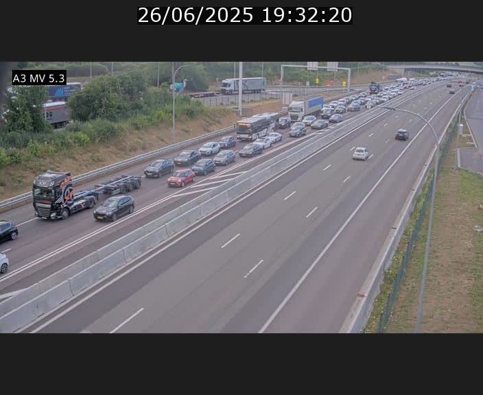 <h2>Webcam à l'Aire de Berchem au Luxembourg sur l'A3. Vue orientée vers la France</h2>