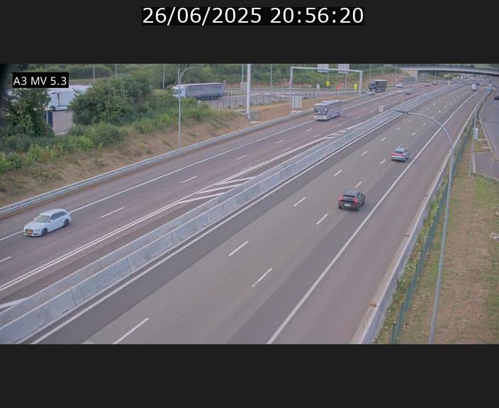<h2>Webcam à l'Aire de Berchem au Luxembourg sur l'A3. Vue orientée vers la France</h2>