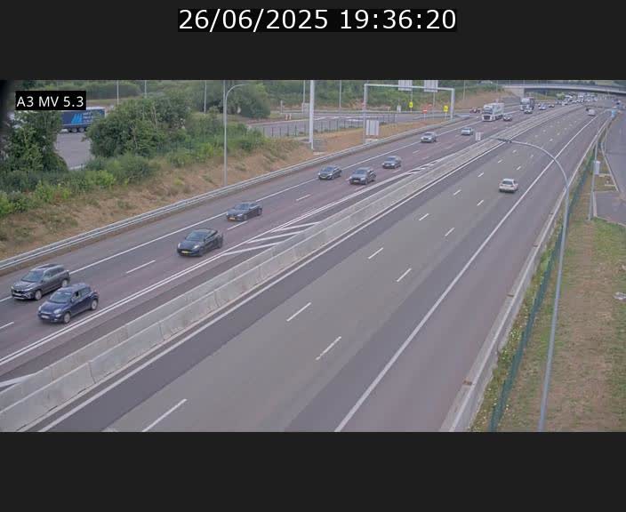 <h2>Webcam à l'Aire de Berchem au Luxembourg sur l'A3. Vue orientée vers la France</h2>