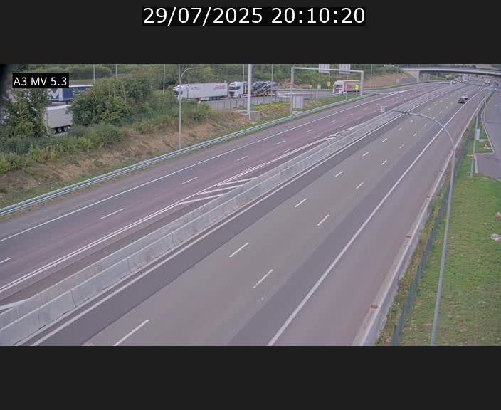 <h2>Webcam à l'Aire de Berchem au Luxembourg sur l'A3. Vue orientée vers la France</h2>
