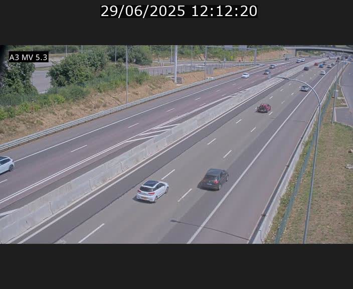 <h2>Webcam à l'Aire de Berchem au Luxembourg sur l'A3. Vue orientée vers la France</h2>