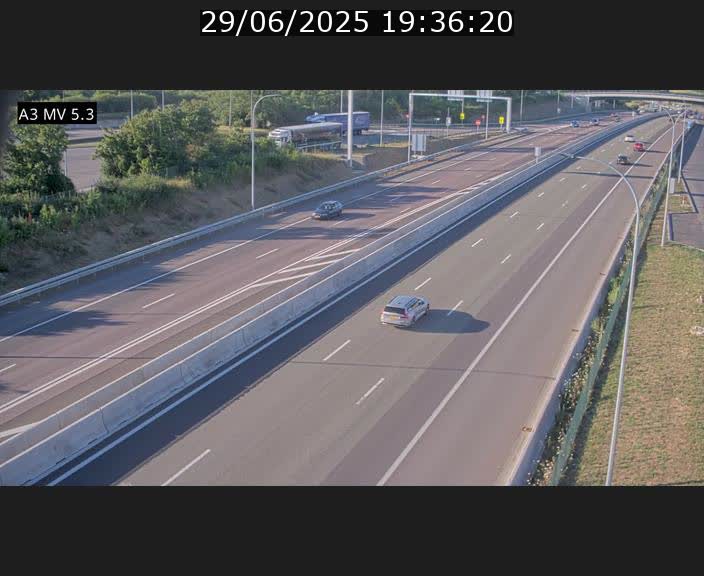 <h2>Webcam à l'Aire de Berchem au Luxembourg sur l'A3. Vue orientée vers la France</h2>