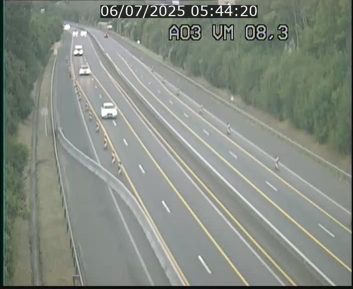 <h2>Traffic live webcam Luxembourg Bettembourg - A3 - BK 8.3 - direction France</h2>