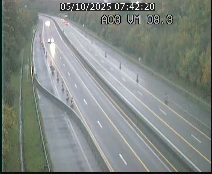 <h2>Traffic live webcam Luxembourg Bettembourg - A3 - BK 8.3 - direction France</h2>