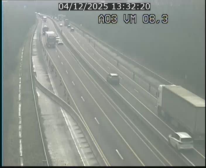 <h2>Traffic live webcam Luxembourg Bettembourg - A3 - BK 8.3 - direction France</h2>