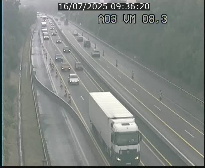 <h2>Traffic live webcam Luxembourg Bettembourg - A3 - BK 8.3 - direction France</h2>