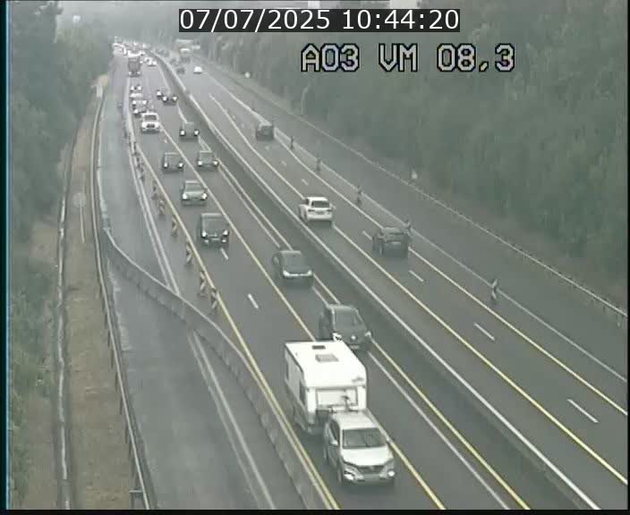 <h2>Traffic live webcam Luxembourg Bettembourg - A3 - BK 8.3 - direction France</h2>