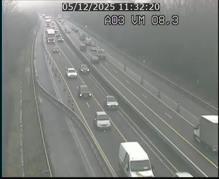 <h2>Traffic live webcam Luxembourg Bettembourg - A3 - BK 8.3 - direction France</h2>