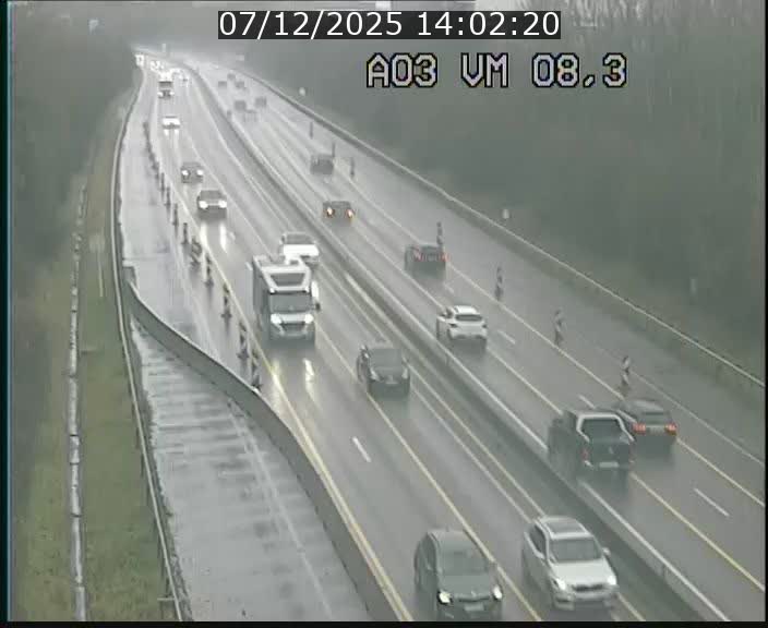 <h2>Traffic live webcam Luxembourg Bettembourg - A3 - BK 8.3 - direction France</h2>