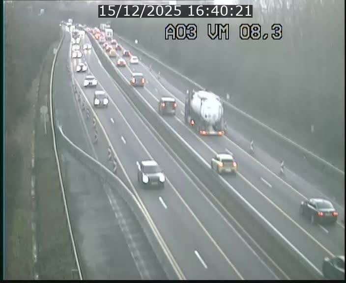 Traffic live webcam Luxembourg Bettembourg - A3 - BK 8.3 - direction France