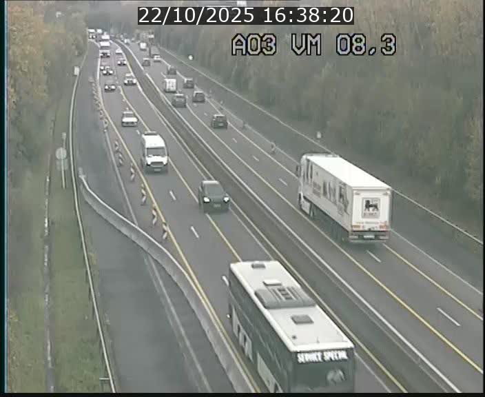<h2>Traffic live webcam Luxembourg Bettembourg - A3 - BK 8.3 - direction France</h2>