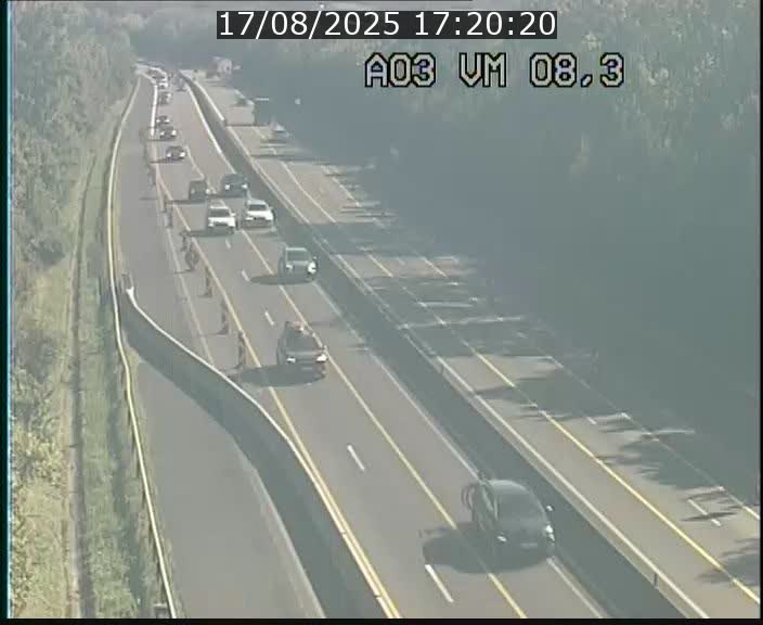 <h2>Traffic live webcam Luxembourg Bettembourg - A3 - BK 8.3 - direction France</h2>