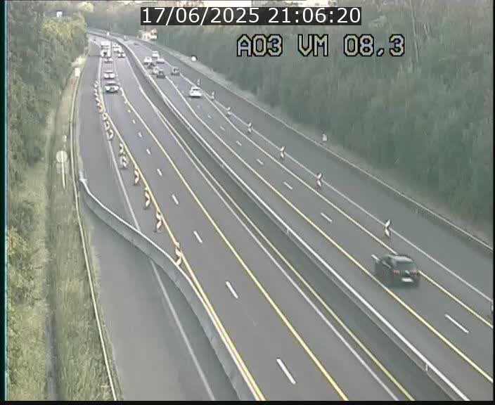 <h2>Traffic live webcam Luxembourg Bettembourg - A3 - BK 8.3 - direction France</h2>