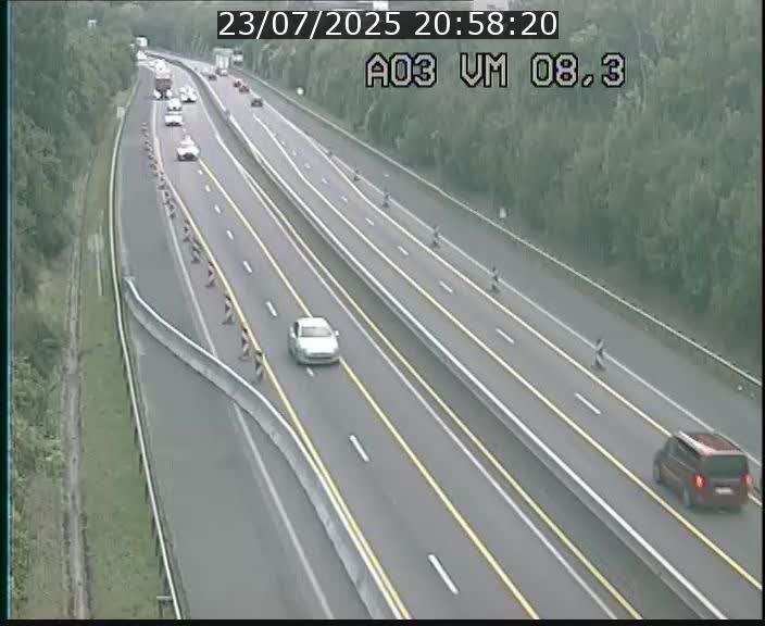 Traffic live webcam Luxembourg Bettembourg - A3 - BK 8.3 - direction France