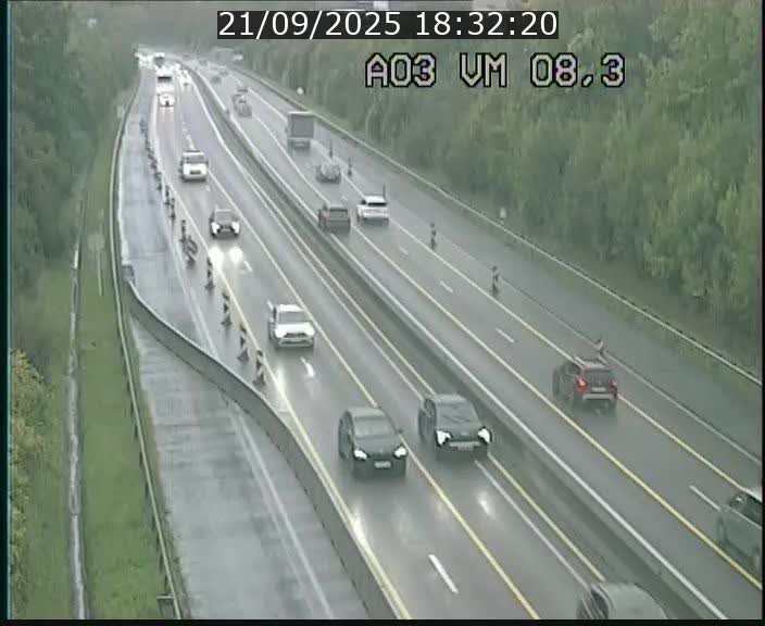 <h2>Traffic live webcam Luxembourg Bettembourg - A3 - BK 8.3 - direction France</h2>