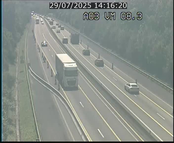 <h2>Traffic live webcam Luxembourg Bettembourg - A3 - BK 8.3 - direction France</h2>
