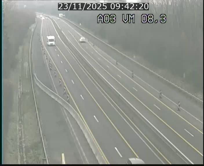 <h2>Traffic live webcam Luxembourg Bettembourg - A3 - BK 8.3 - direction France</h2>