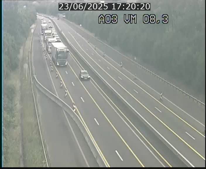 <h2>Traffic live webcam Luxembourg Bettembourg - A3 - BK 8.3 - direction France</h2>