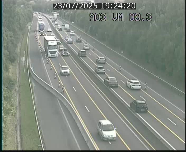<h2>Traffic live webcam Luxembourg Bettembourg - A3 - BK 8.3 - direction France</h2>