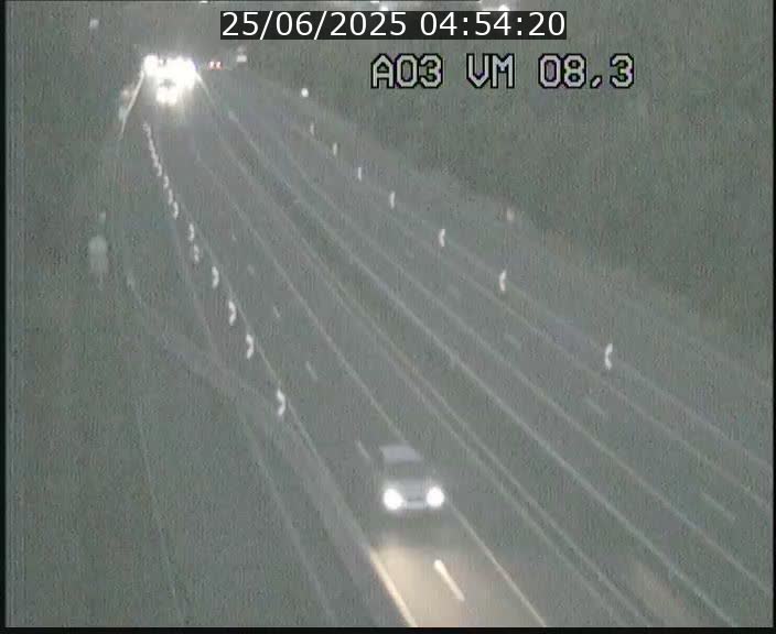 <h2>Traffic live webcam Luxembourg Bettembourg - A3 - BK 8.3 - direction France</h2>