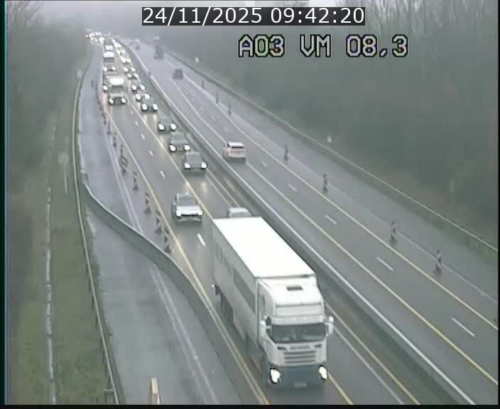 <h2>Traffic live webcam Luxembourg Bettembourg - A3 - BK 8.3 - direction France</h2>