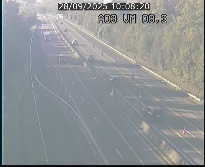<h2>Traffic live webcam Luxembourg Bettembourg - A3 - BK 8.3 - direction France</h2>