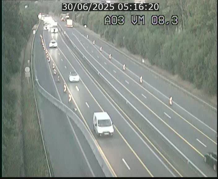 <h2>Traffic live webcam Luxembourg Bettembourg - A3 - BK 8.3 - direction France</h2>