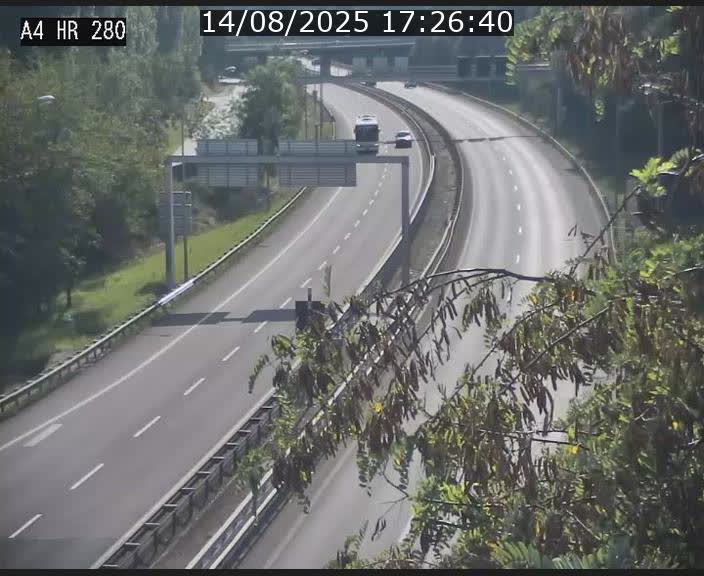 <h2>Webcam traffic A4 Luxembourg - BK 0.2 - P+R Bouillon (direction Luxembourg)</h2>