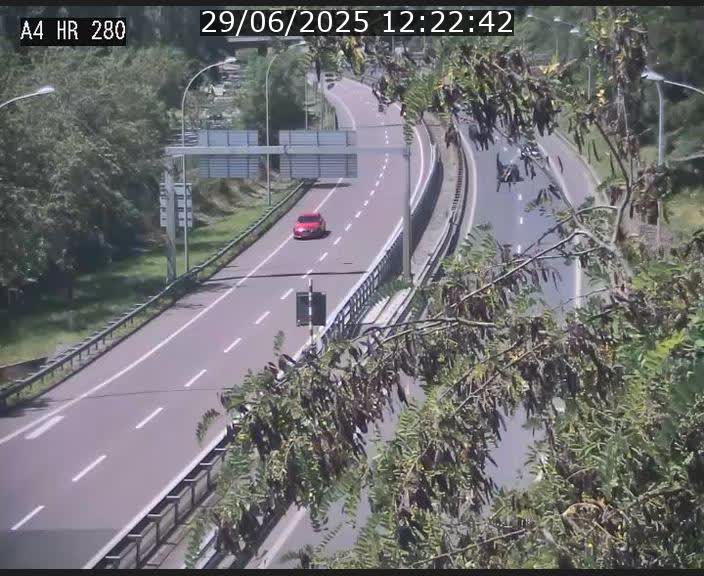<h2>Webcam traffic A4 Luxembourg - BK 0.2 - P+R Bouillon (direction Luxembourg)</h2>