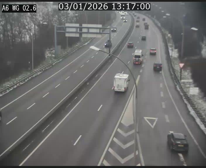 <h2>Traffic live webcam Luxembourg Croix de Cessange - A6 - BK 2.6 - direction France/Allemagne</h2>