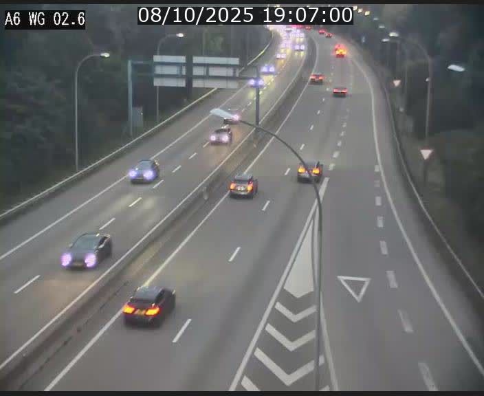 <h2>Traffic live webcam Luxembourg Croix de Cessange - A6 - BK 2.6 - direction France/Allemagne</h2>
