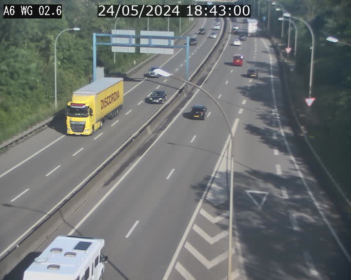 Traffic live webcam Luxembourg Croix de Cessange - A6 - BK 2.6 - direction France/Allemagne